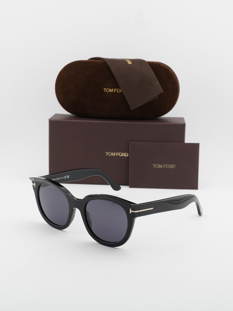 Tom Ford Tamara-02 Ft1114 01a Oval Sunglasses - Black / Smoke